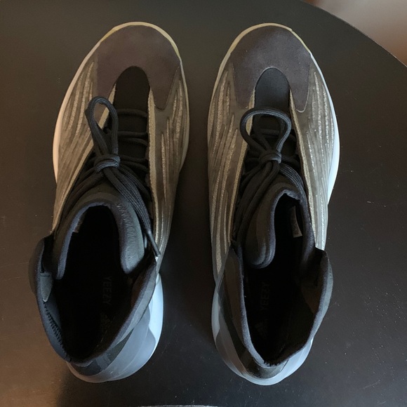 Adidas Yeezy QNTM Barium is available for purchase on au PAY Market -  Imported Goods Online Store Co.Ltd. | au PAY Market - Online Shopping Site